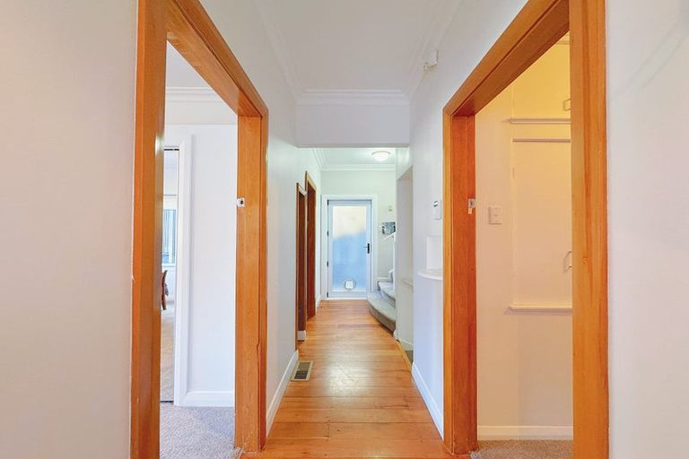 Photo of property in 14b Glenmore Street, Thorndon, Wellington, 6011