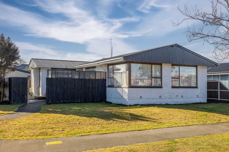 Photo of property in 10 Fairford Street, Bishopdale, Christchurch, 8053