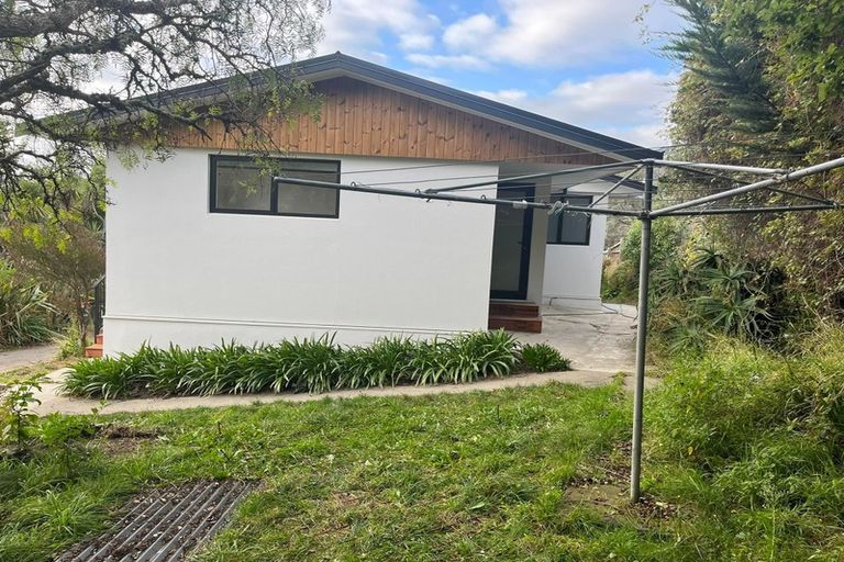 Photo of property in 49 Moncks Spur Road, Redcliffs, Christchurch, 8081