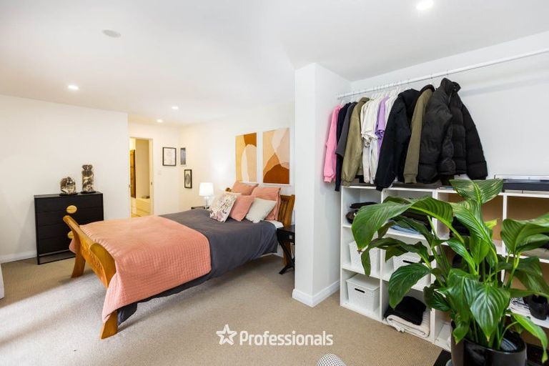 Photo of property in 43 Wyndham Road, Pinehaven, Upper Hutt, 5019