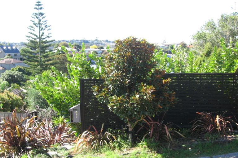 Photo of property in 657 Beach Road, Rothesay Bay, Auckland, 0630