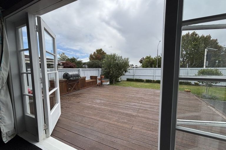 Photo of property in 146 Main North Road, Papanui, Christchurch, 8052