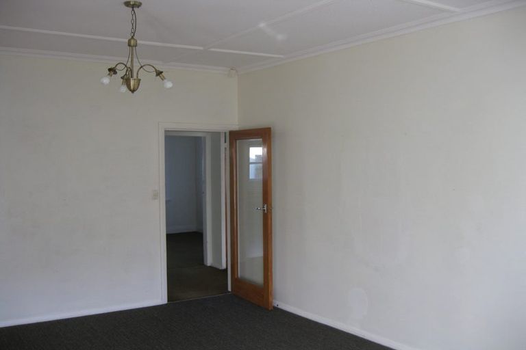 Photo of property in 24 Stone Street, Miramar, Wellington, 6022