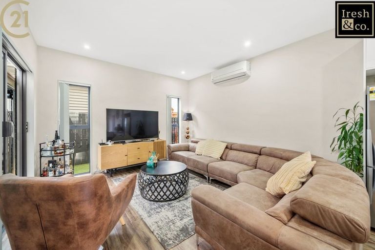 Photo of property in 11a Kent Road, Manurewa, Auckland, 2102