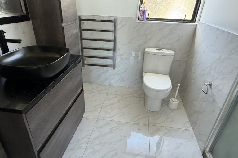 Photo of property in 54 The Enclave, Totara Heights, Auckland, 2105