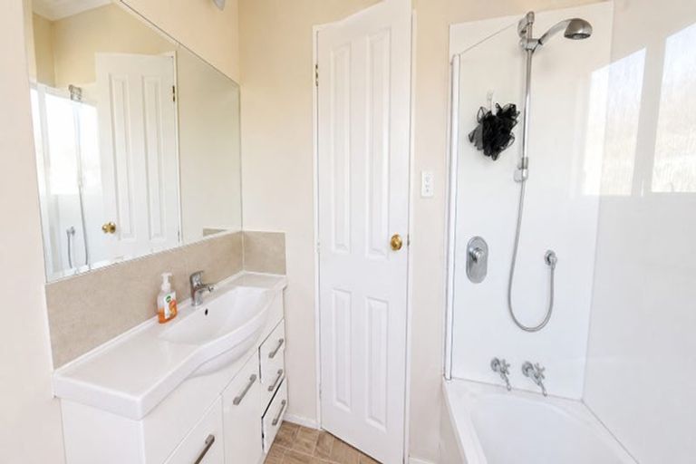Photo of property in 52b Kingsley Street, Stokes Valley, Lower Hutt, 5019