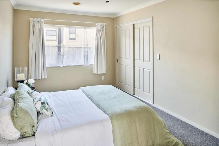 Photo of property in 21 Paparoa Crescent, Aotea, Porirua, 5024