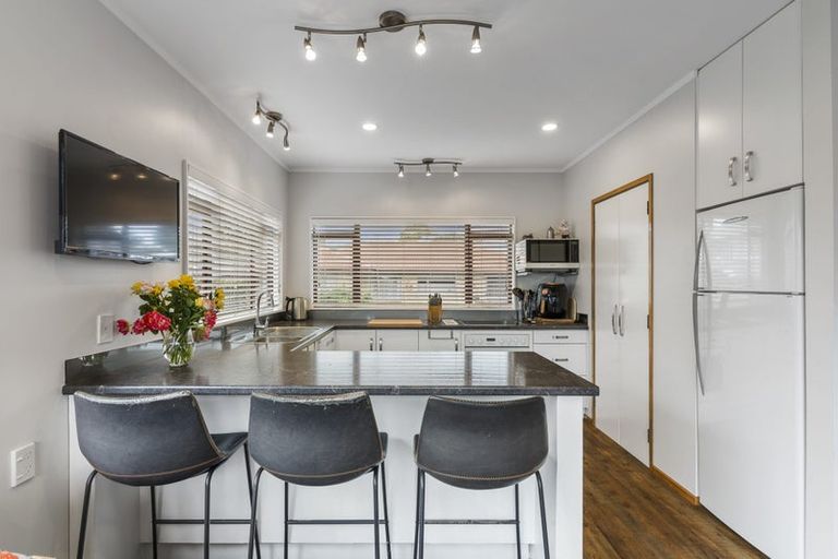 Photo of property in 2/51 Union Road, Howick, Auckland, 2014