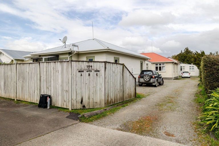 Photo of property in 104 Ferguson Street, West End, Palmerston North, 4412