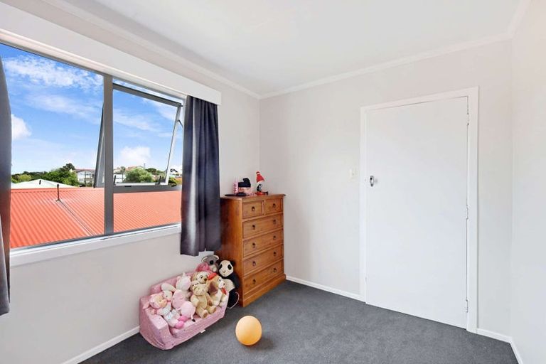 Photo of property in 355 Saint Aubyn Street, Moturoa, New Plymouth, 4310