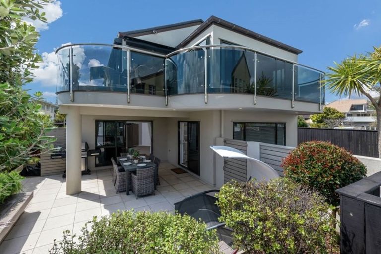 Photo of property in 14a The Parade, Bucklands Beach, Auckland, 2012