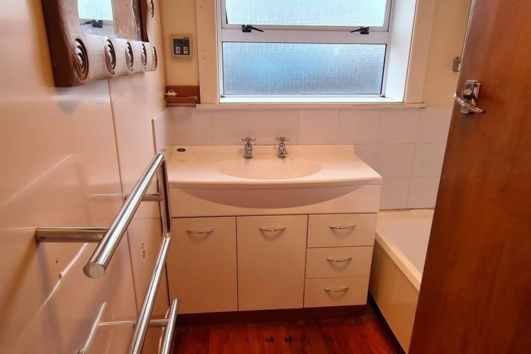 Photo of property in 223 Mairehau Road, Burwood, Christchurch, 8083