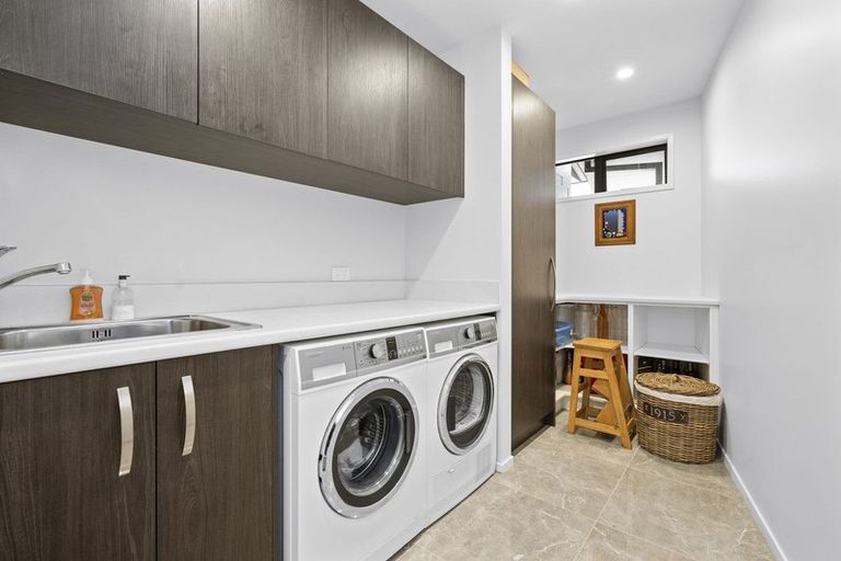 Photo of property in 2 Clifford Close, Leamington, Cambridge, 3432