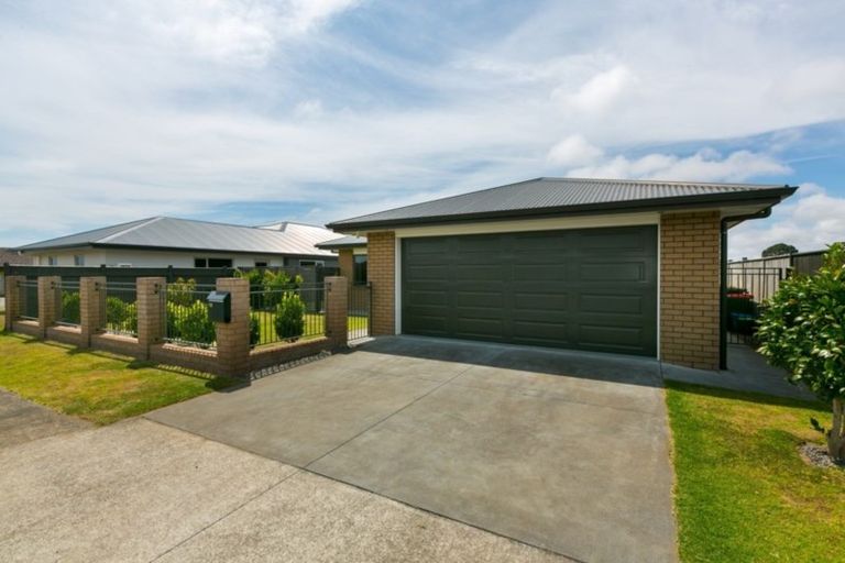 Photo of property in 18 Coby Sydney Drive, Bell Block, New Plymouth, 4312