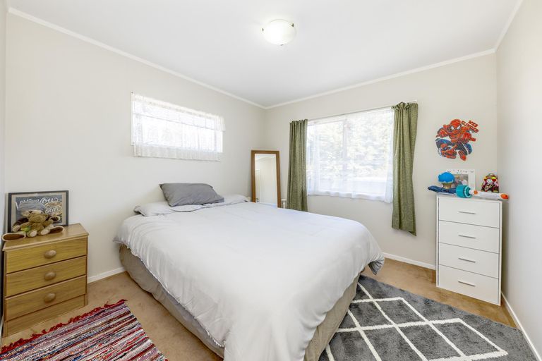 Photo of property in 2/553 Weymouth Road, Weymouth, Auckland, 2103