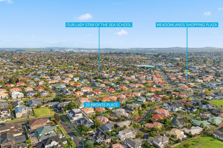 Photo of property in 25 Bronte Place, Somerville, Auckland, 2014