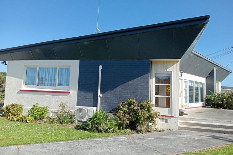 Photo of property in 79 Orawia Road, Tuatapere, 9620