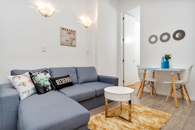 Photo of property in Guardian Apartments, 520/105 Queen Street, Auckland Central, Auckland, 1010