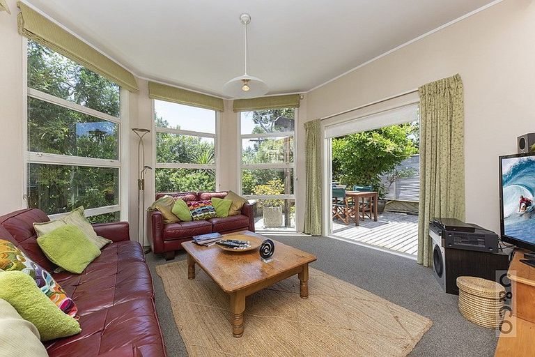 Photo of property in 492 West Coast Road, Glen Eden, Auckland, 0602