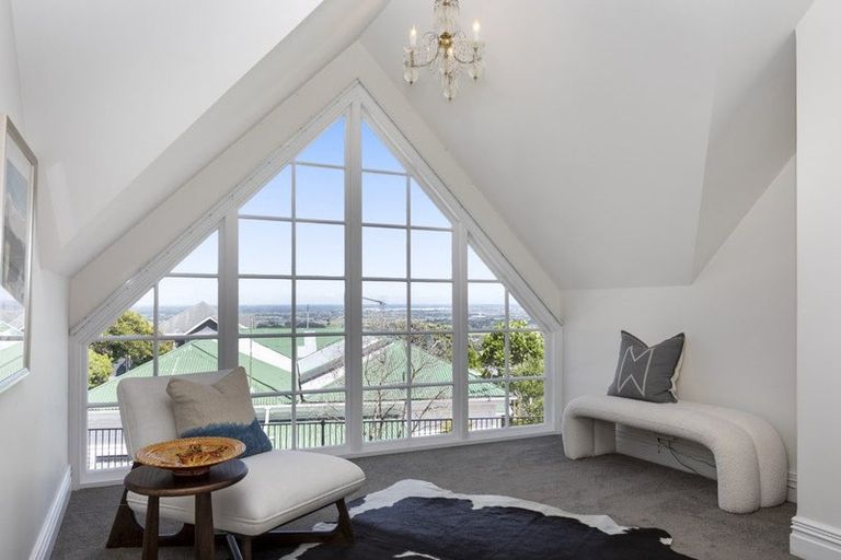 Photo of property in 81a Dyers Pass Road, Cashmere, Christchurch, 8022