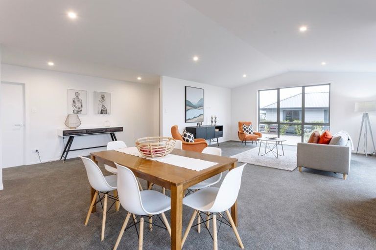 Photo of property in 7 Ella Lane, Green Island, Dunedin, 9018