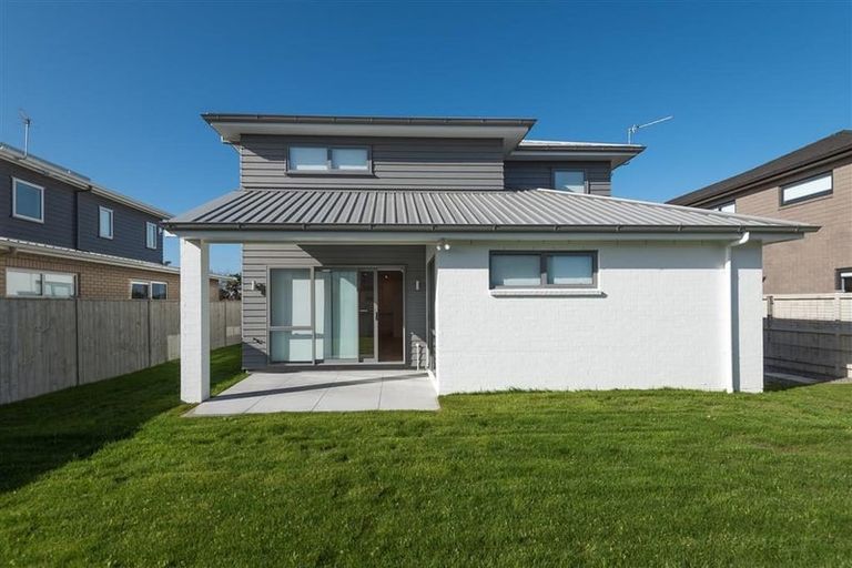 Photo of property in 9 Waituarua Drive, Takanini, 2112