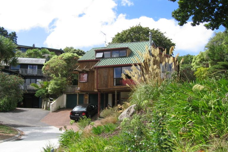Photo of property in 23 Telephone Road, Birkenhead, Auckland, 0626