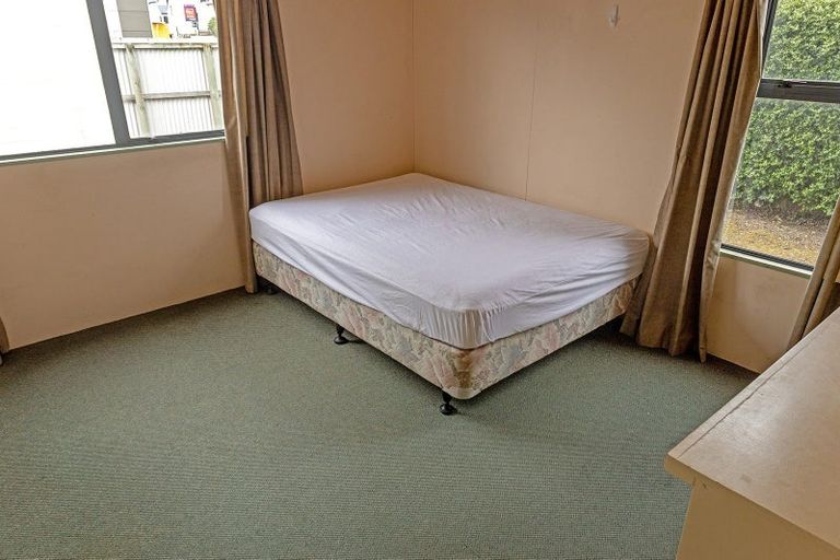 Photo of property in 15 Howe Street, North Dunedin, Dunedin, 9016