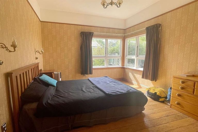 Photo of property in 128 Middlepark Road, Sockburn, Christchurch, 8042