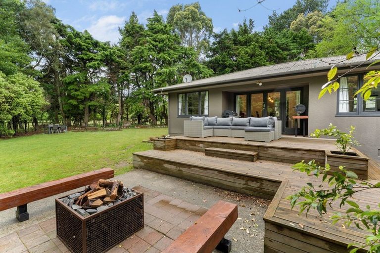 Photo of property in 19 Hewitts Road, Linton, Palmerston North, 4472