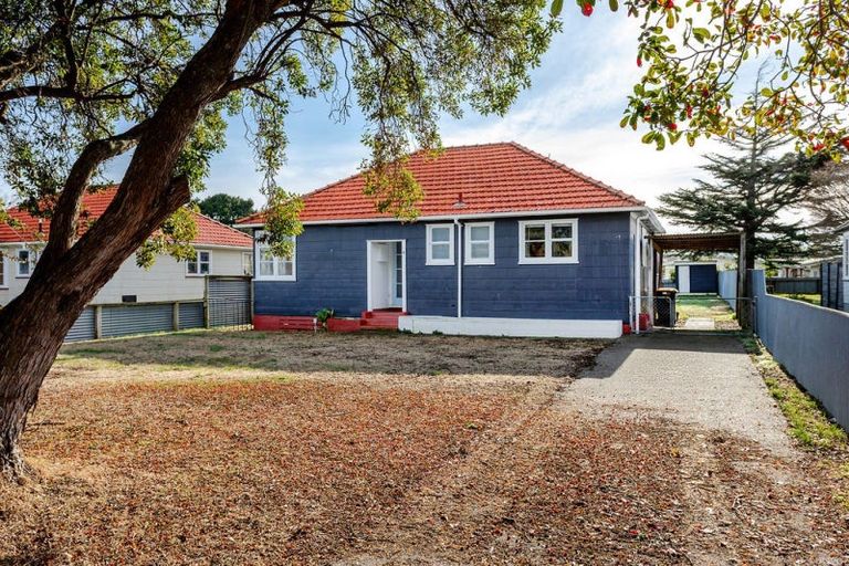Photo of property in 8 Victor Street, Dannevirke, 4930