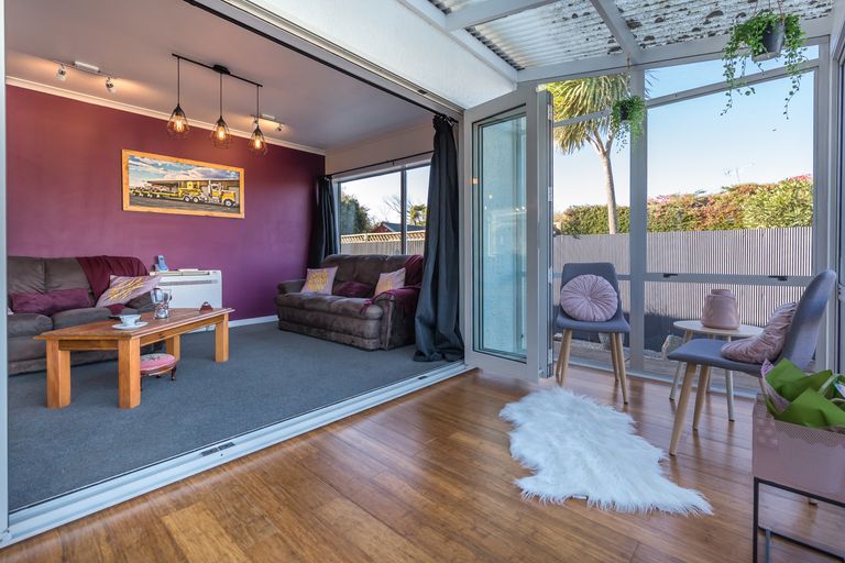 Photo of property in 55 Blake Street, New Brighton, Christchurch, 8061