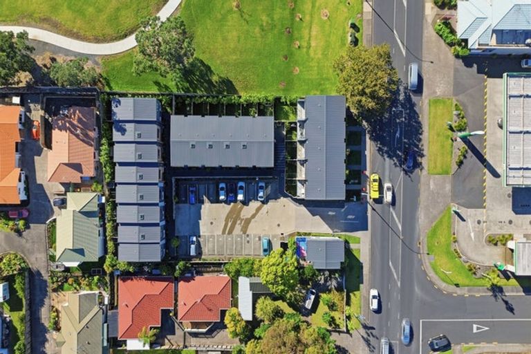 Photo of property in 5/694 Whangaparaoa Road, Stanmore Bay, Whangaparaoa, 0932