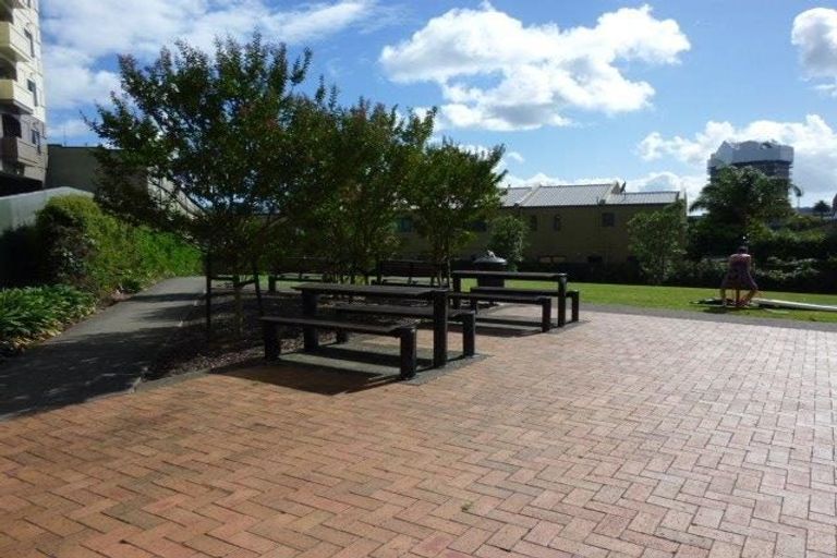 Photo of property in 4n/160 Symonds Street, Eden Terrace, Auckland, 1010