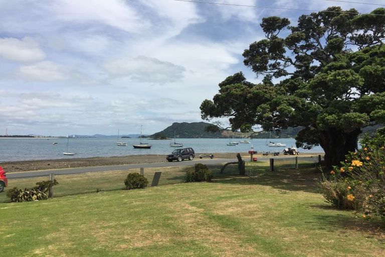 Photo of property in 71 Urquharts Bay Road, Whangarei Heads, Whangarei, 0174