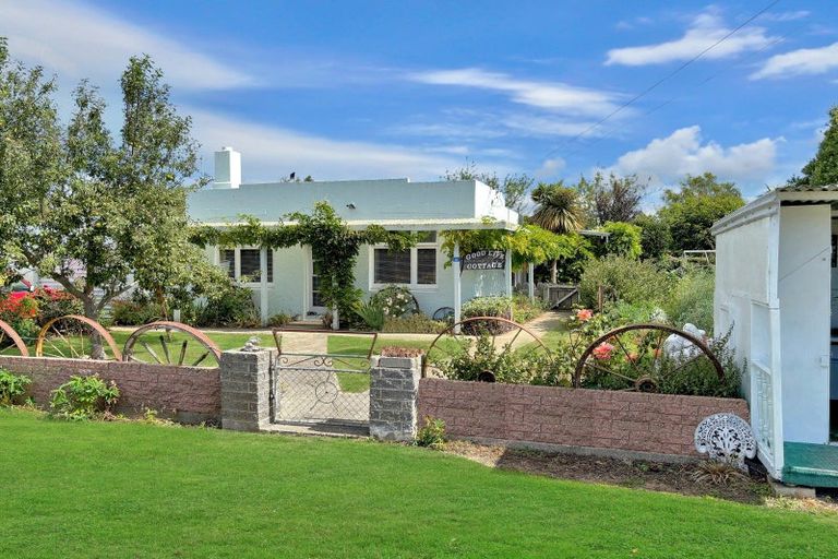 Photo of property in 24 Thousand Acre Road, Alma, Oamaru, 9492