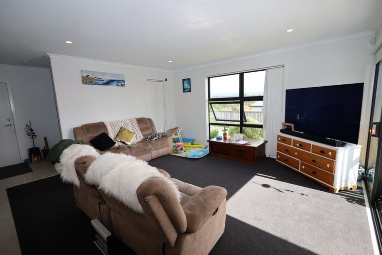 Photo of property in 10 Herring Place, Omokoroa, 3114