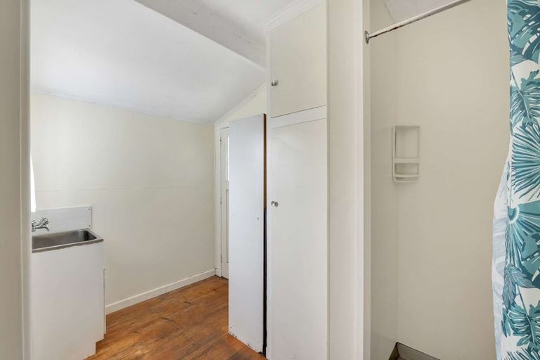 Photo of property in 73 Dalton Street, Outer Kaiti, Gisborne, 4010