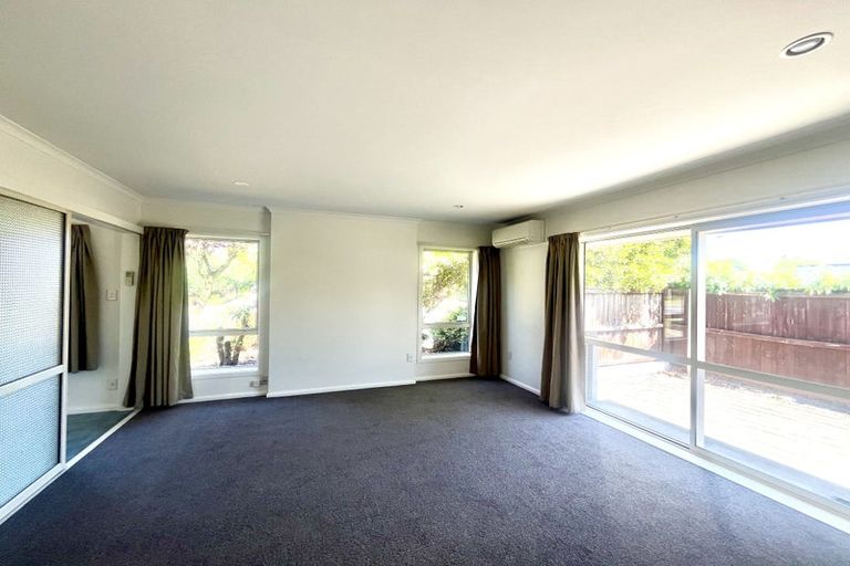 Photo of property in 1/25 Grahams Road, Ilam, Christchurch, 8041