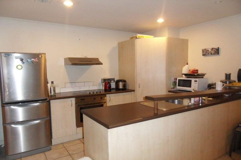 Photo of property in Mendosa Terraces Apartments, 14/9 Ebor Street, Te Aro, Wellington, 6011