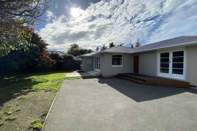 Photo of property in 15 Bourne Crescent, Papanui, Christchurch, 8053