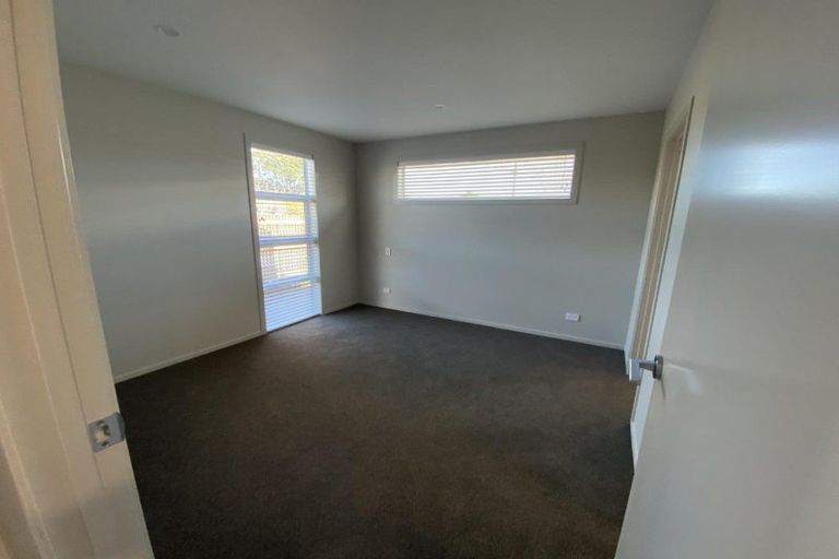 Photo of property in 239 Huatoki Street, Upper Vogeltown, New Plymouth, 4310