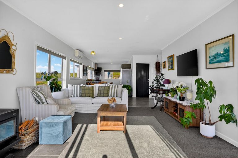 Photo of property in 143 Rangiora Road, Kaiwaka, 0573