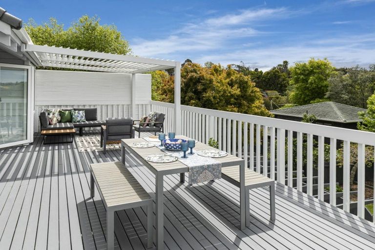 Photo of property in 21 Hebron Road, Waiake, Auckland, 0630