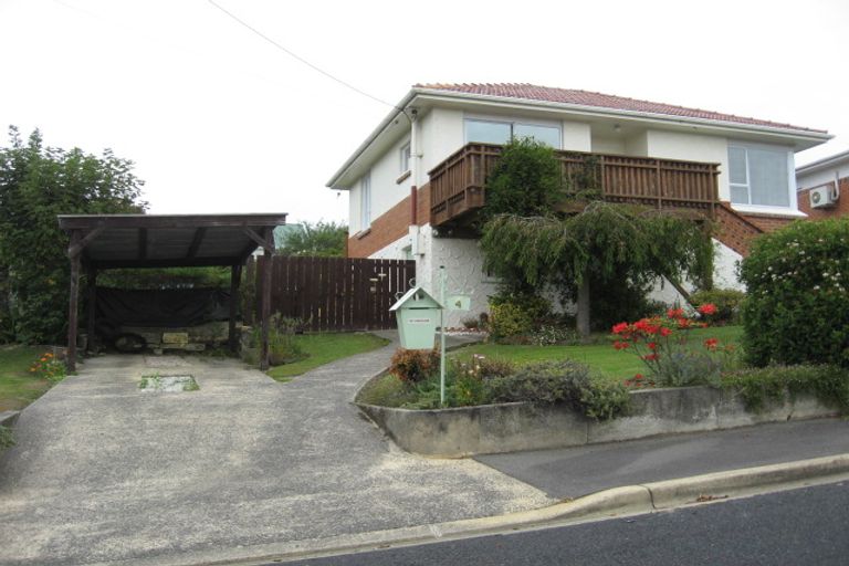 Photo of property in 4 Clyde Street, Kinmont Park, Mosgiel, 9024