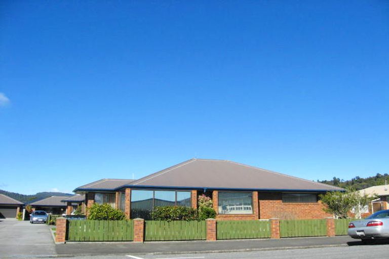 Photo of property in 105b Shakespeare Street, Greymouth, 7805