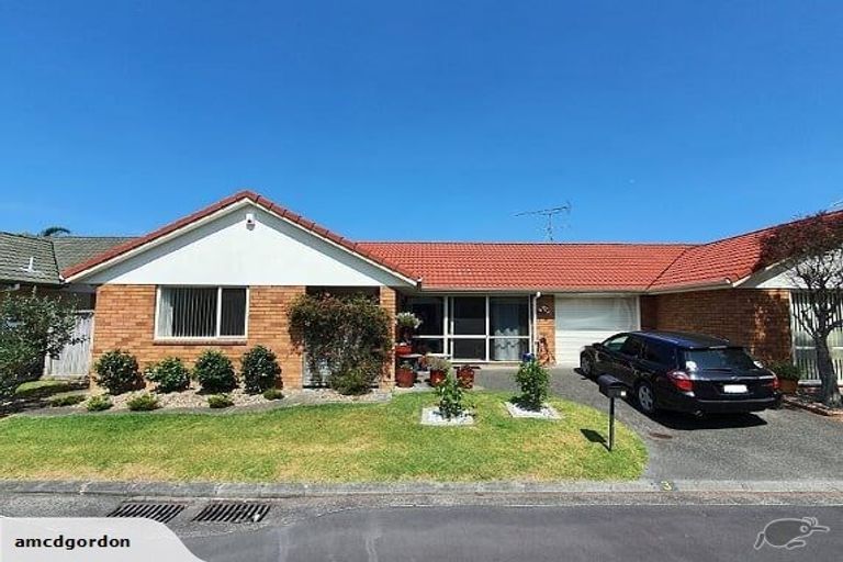 Photo of property in 3/262 Centreway Road, Orewa, 0931