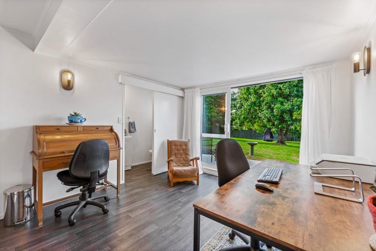 Photo of property in 56 Colwill Road, Massey, Auckland, 0614