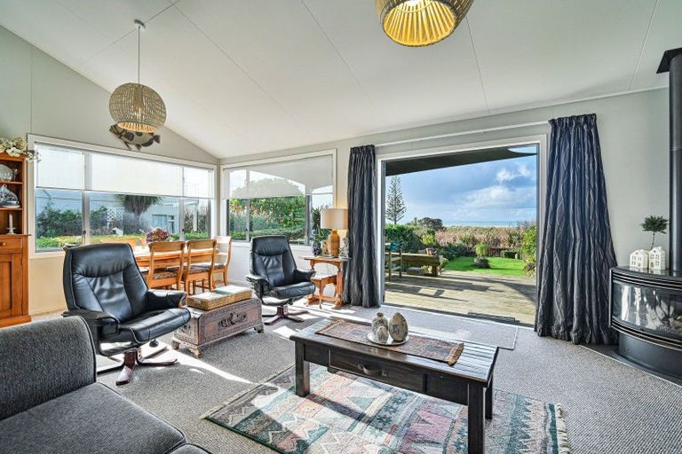 Photo of property in 96 Harper Road, Waimarama, Havelock North, 4294
