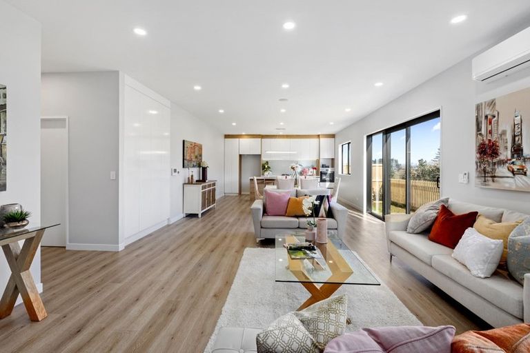 Photo of property in 32 Jeroboam Loop, Kumeu, 0810